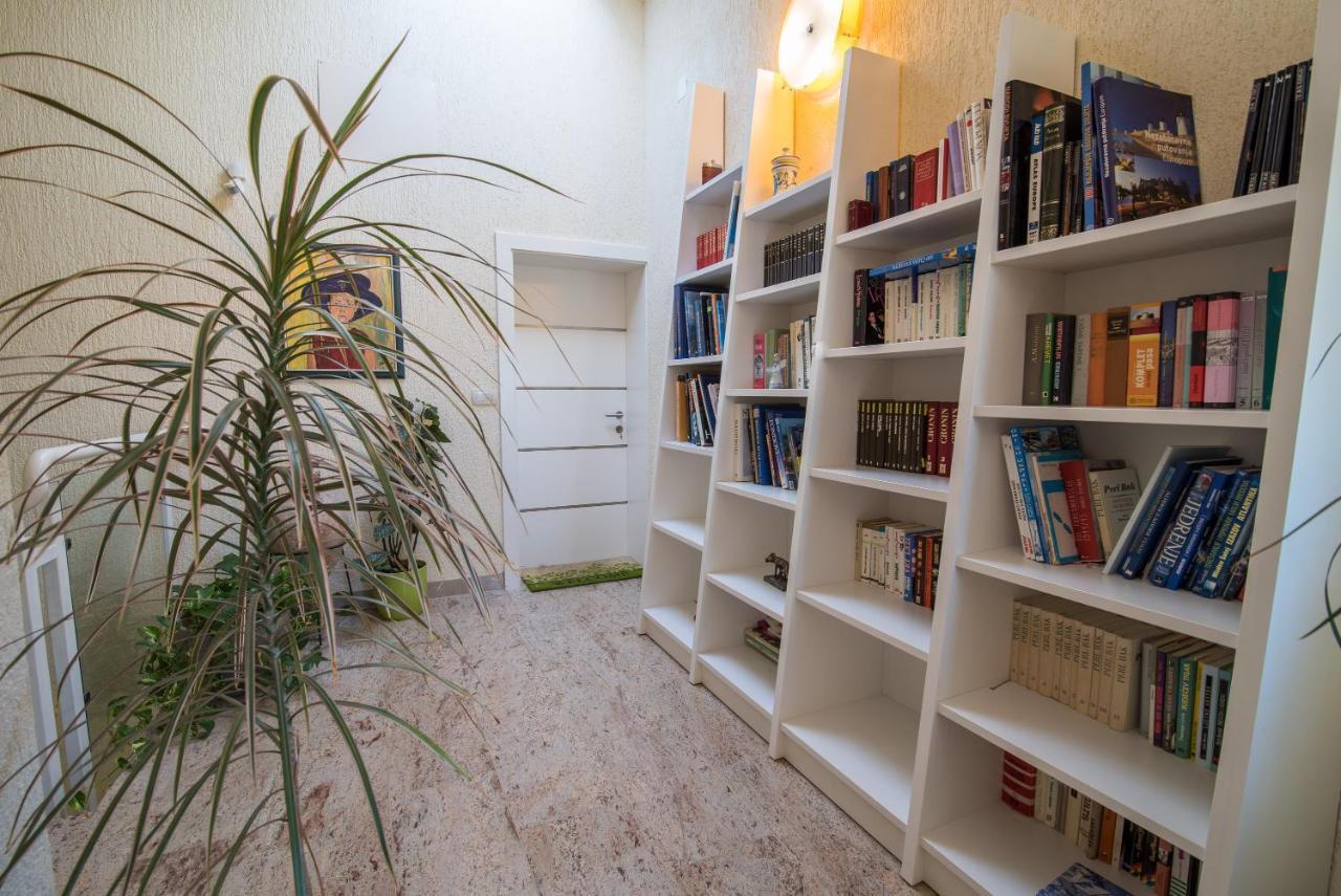 Apartments Salatic 克尔克 外观 照片